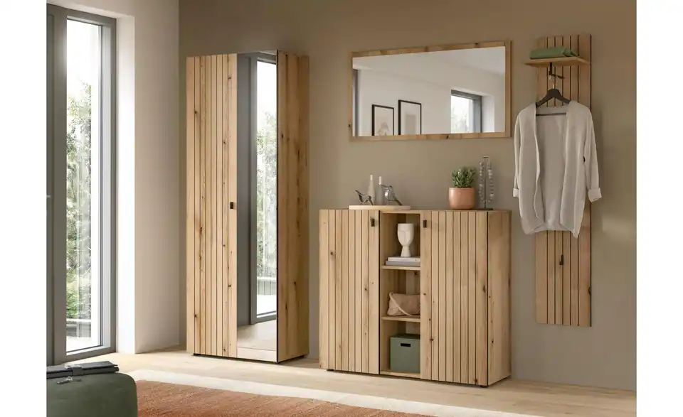 Garderobenpaneel, in Wohnsituation