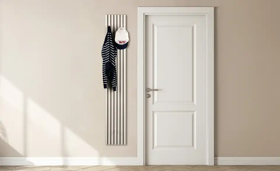 Garderobenpaneel, in Wohnsituation