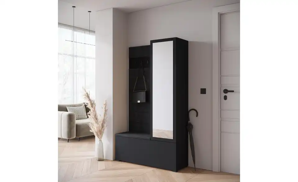 Garderobe, in Wohnsituation