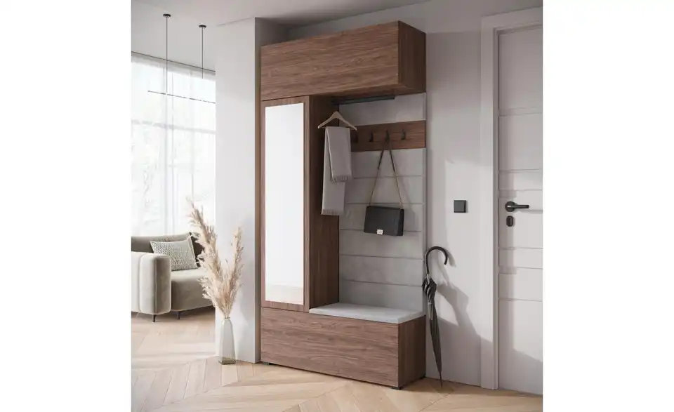 Garderobe, in Wohnsituation
