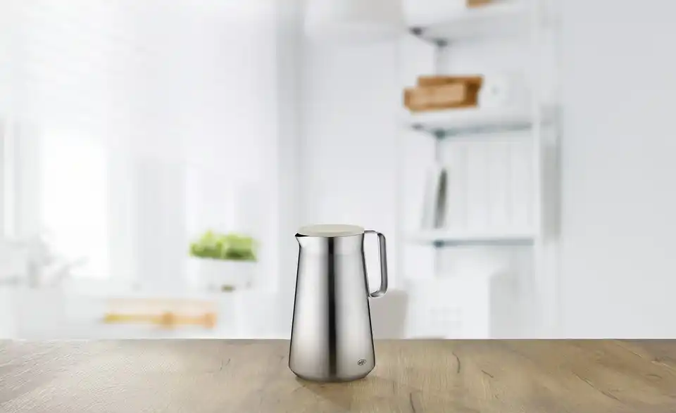 alfi Isolierkanne DRIVE!, in Wohnsituation