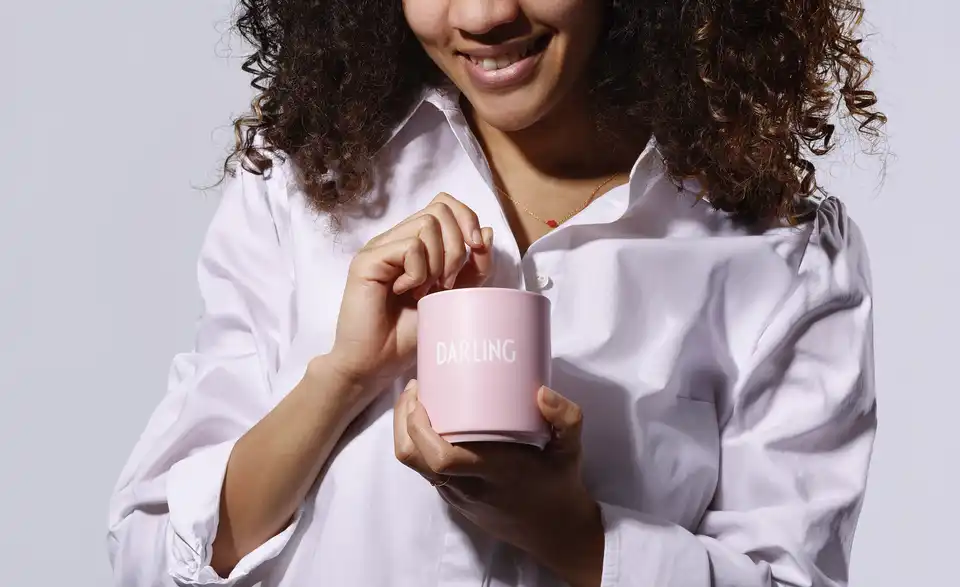 DESIGN LETTERS Becher, in Wohnsituation