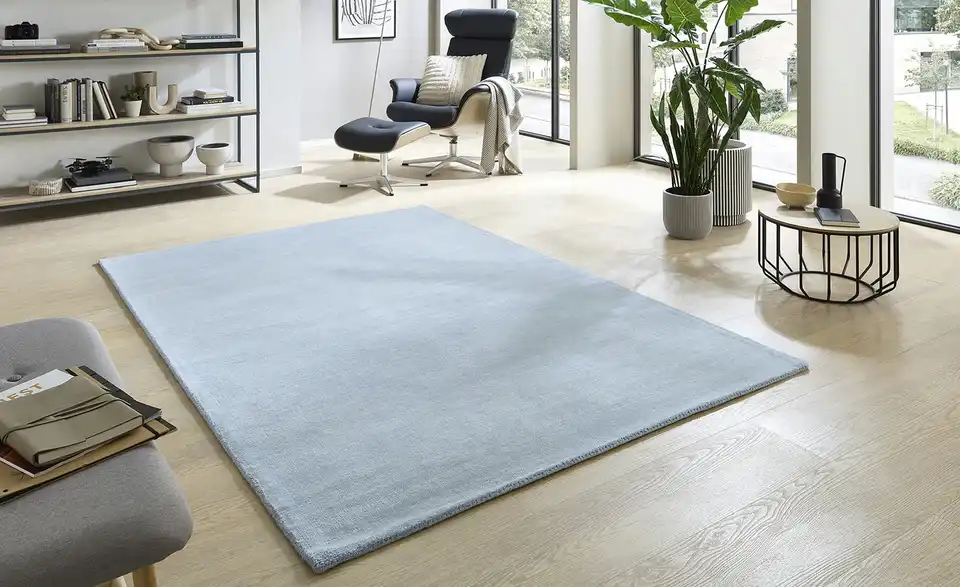 Handweb-Teppich, in Wohnsituation