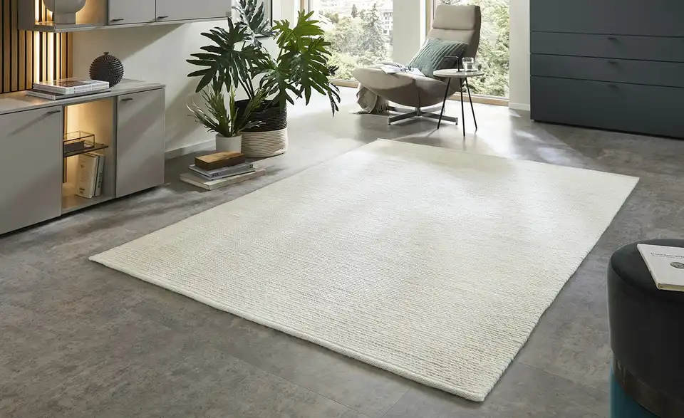 Handweb-Teppich, in Wohnsituation