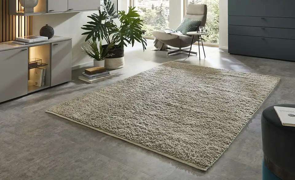 Handweb-Teppich, in Wohnsituation