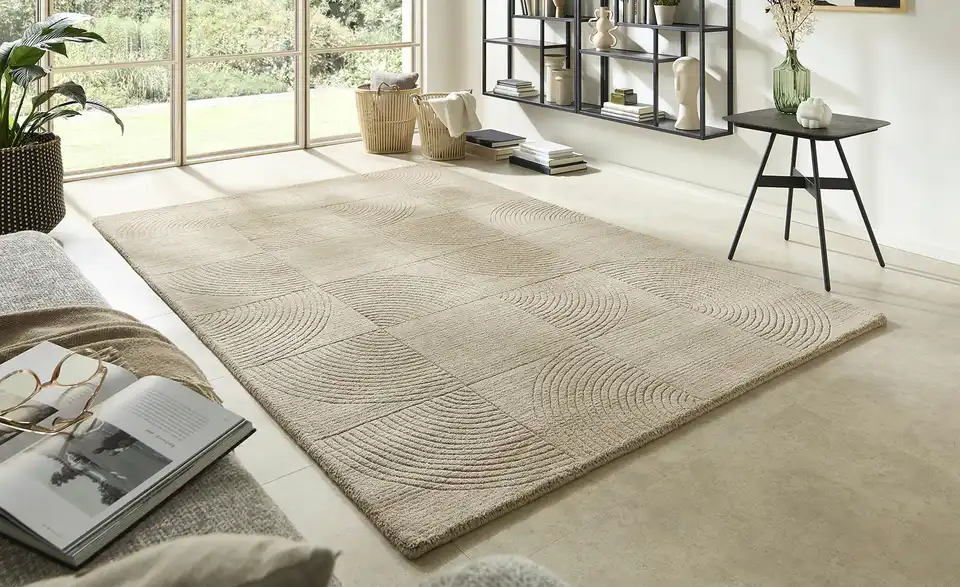 Handweb-Teppich, in Wohnsituation