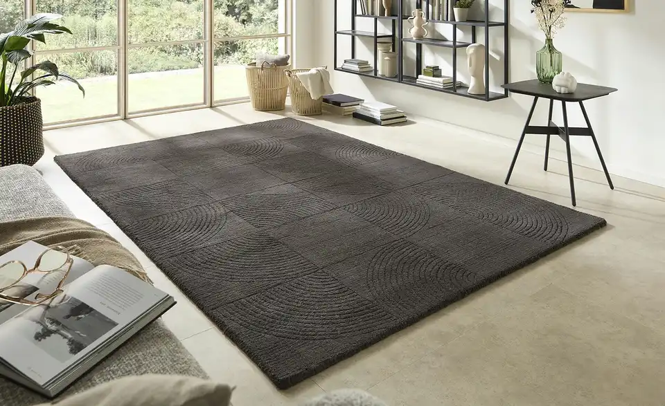 Handweb-Teppich, in Wohnsituation