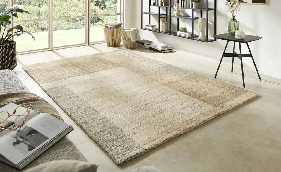 Handtuft-Teppich, in Wohnsituation