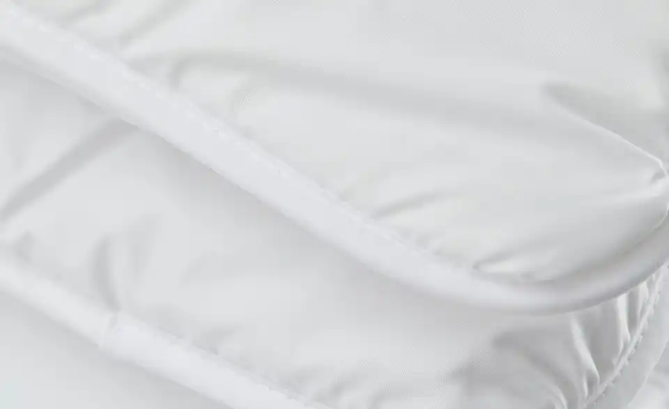 John Cotton Mono-Steppbett Royal, Naht