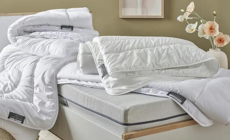 John Cotton Leicht-Steppbett Magicline, in Wohnsituation