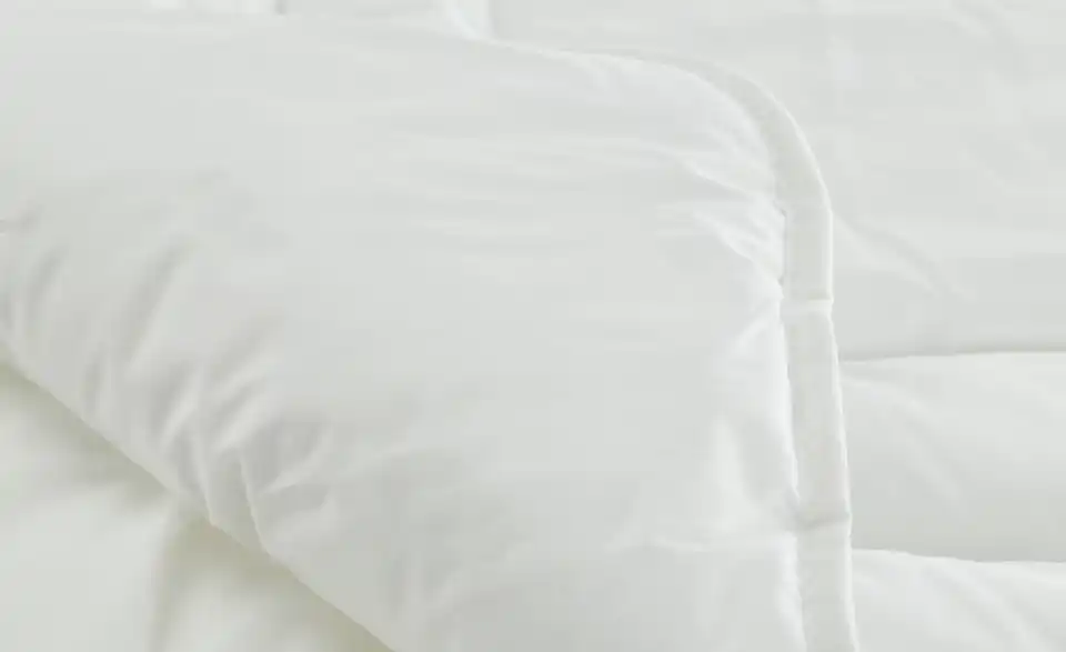 John Cotton Leicht-Steppbett Magicline, Detailansicht