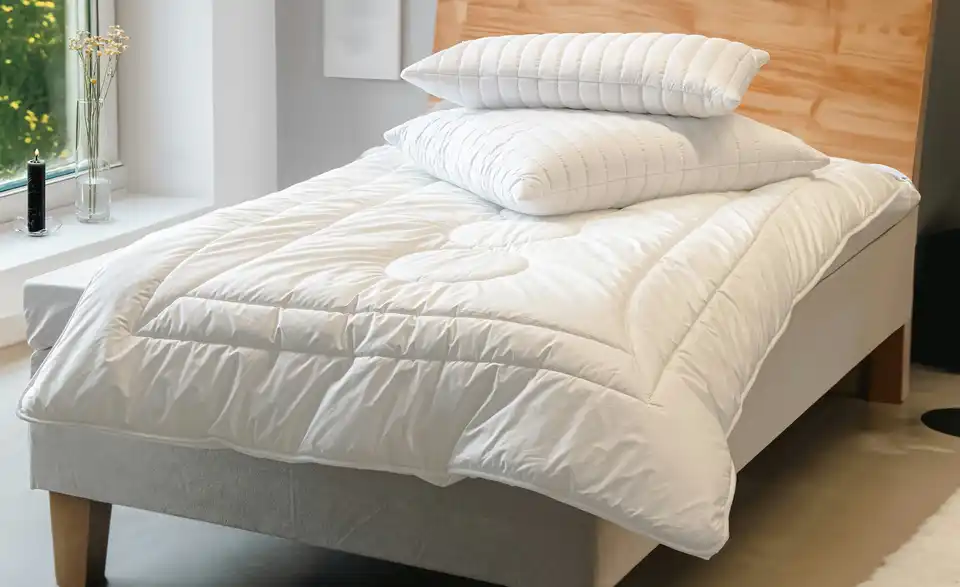 John Cotton Leicht-Steppbett Magicline, in Wohnsituation