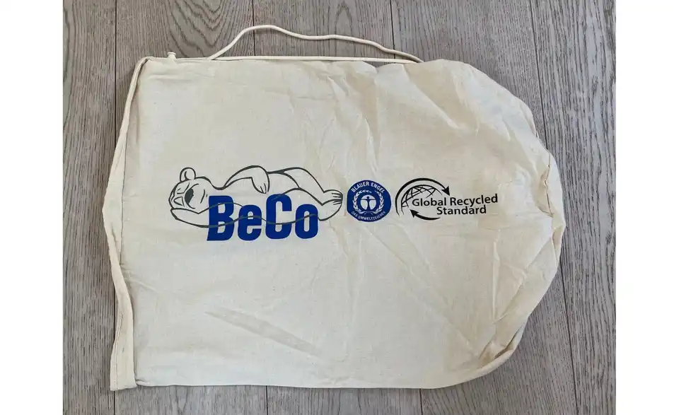 BeCo Leichtsteppbett, Verpackung