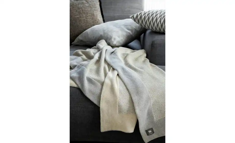 Musterring Plaid, in Wohnsituation