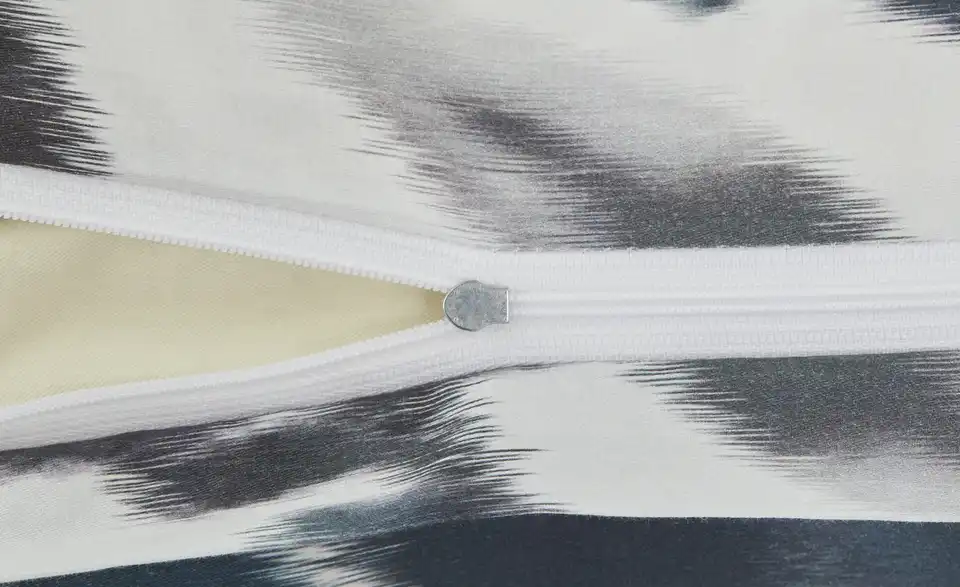 indigo Mako-Satin Bettwäsche Spellbound, Detailansicht