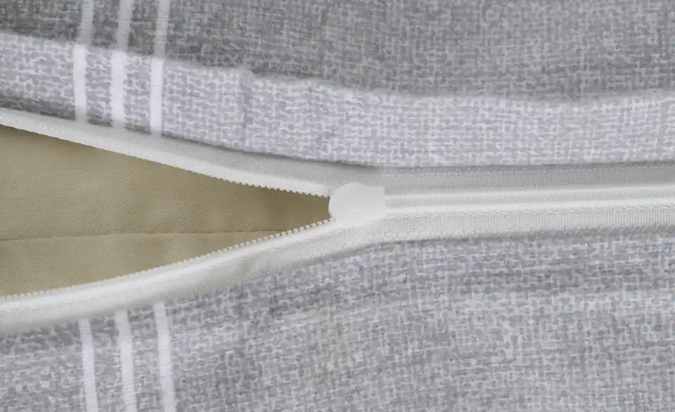 Esprit Flanell Bettwäsche E-Triple Stipe, Detailansicht
