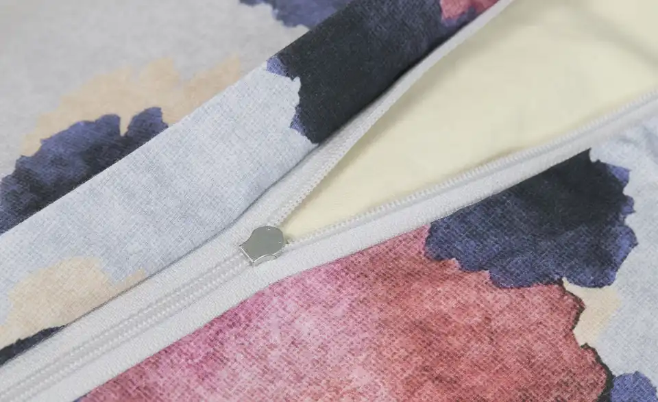 indigo Mako-Satin Bettwäsche Animalistic, Detailansicht