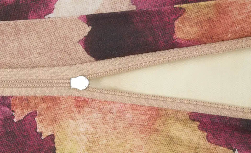 indigo Mako-Satin Bettwäsche Animalistic, Detailansicht