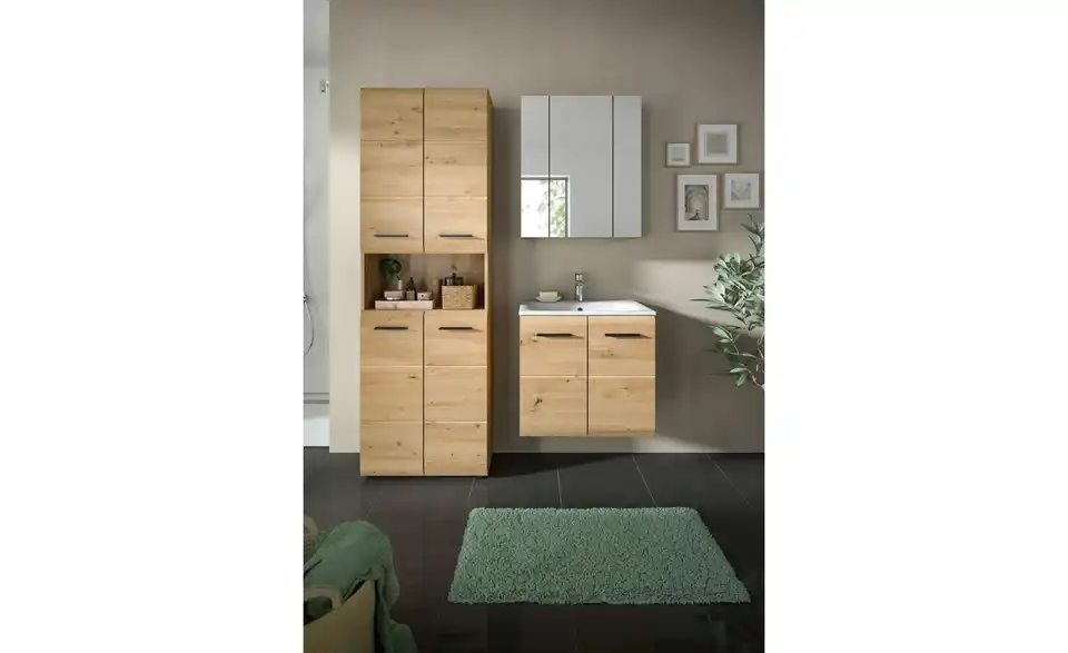 Badkombination, in Wohnsituation