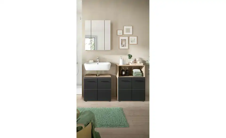 Badkombination, in Wohnsituation