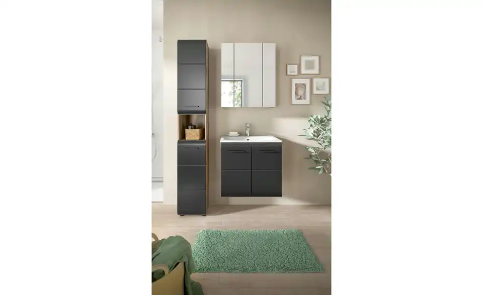 Badkombination, in Wohnsituation