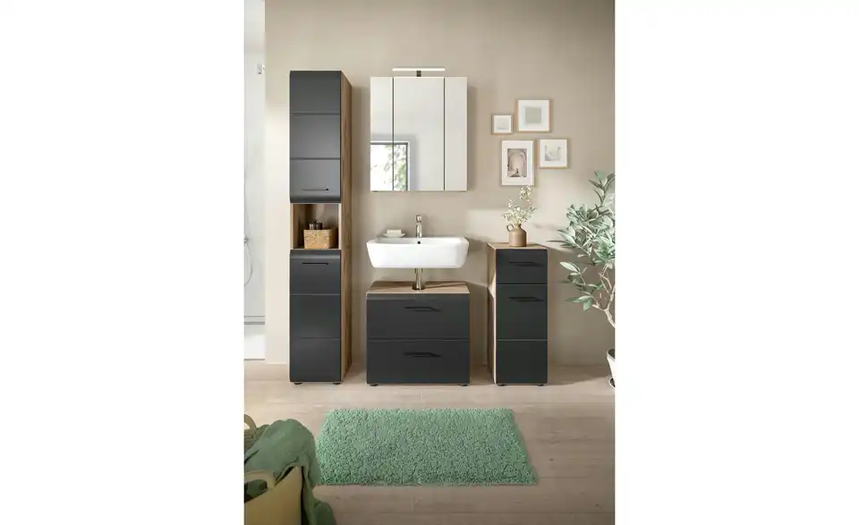 Badkombination, in Wohnsituation