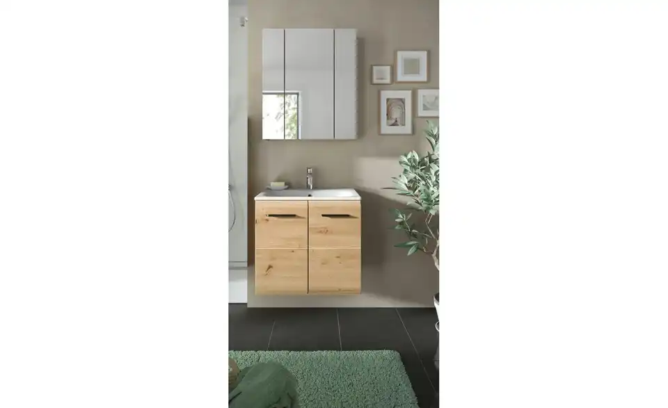 Badkombination, in Wohnsituation