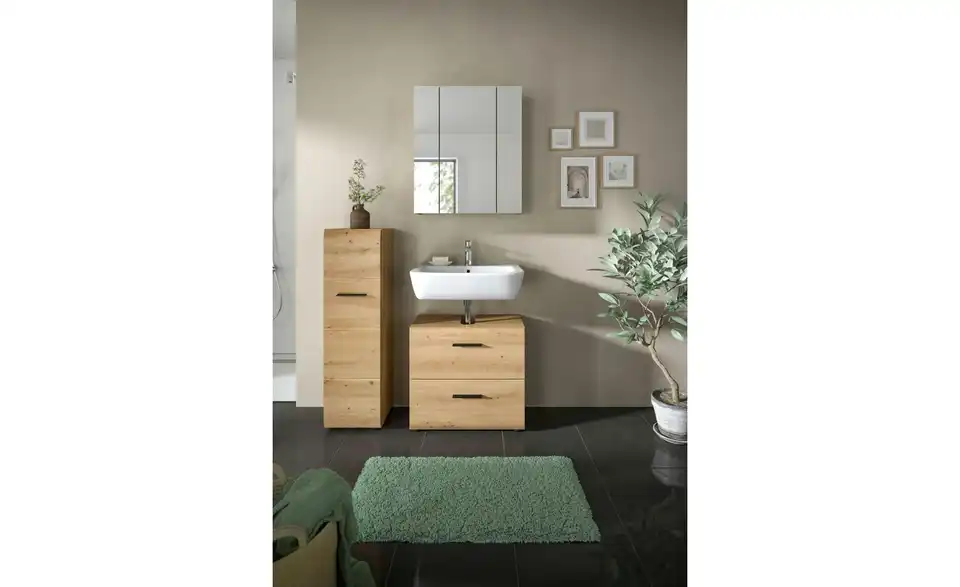 Badkombination, in Wohnsituation