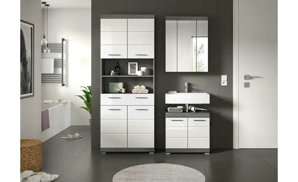 Badkombination, in Wohnsituation