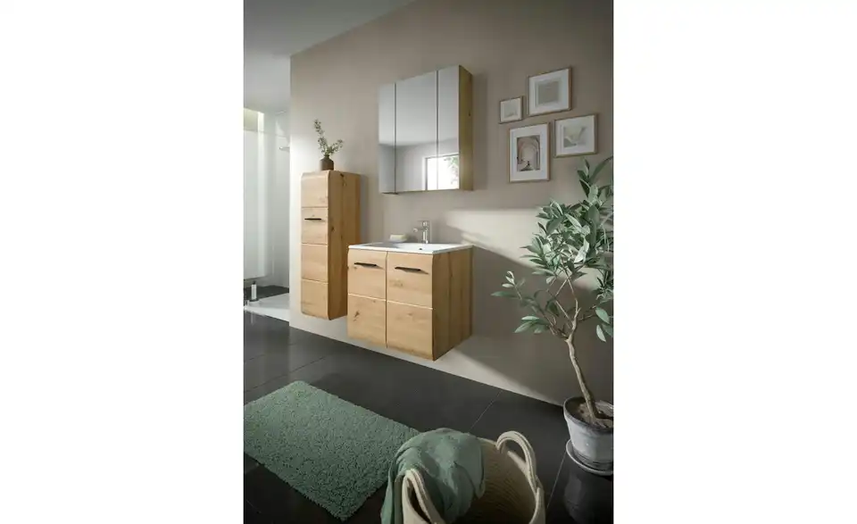 Badkombination, in Wohnsituation