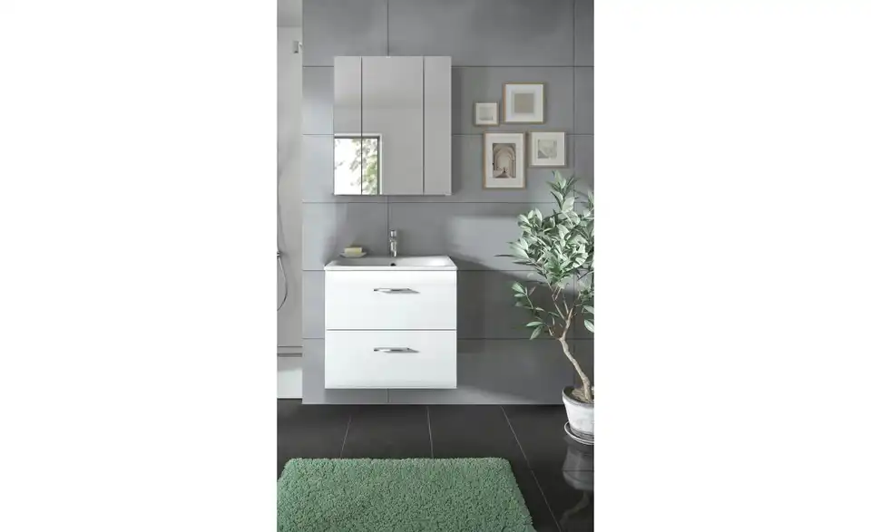 Badkombination, in Wohnsituation