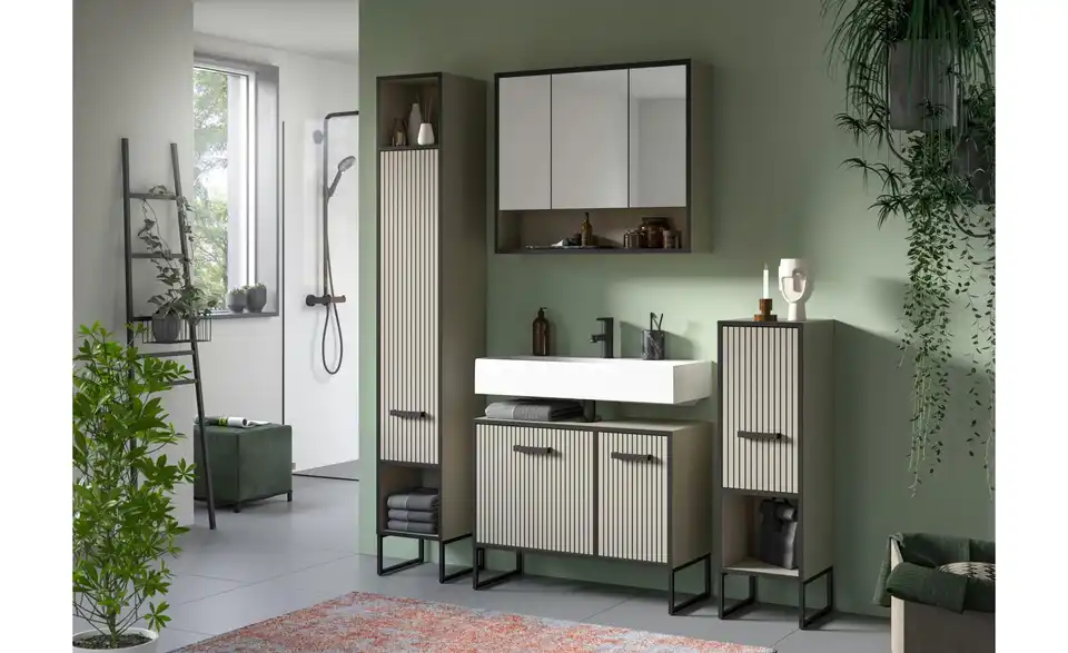 Standschrank, in Wohnsituation