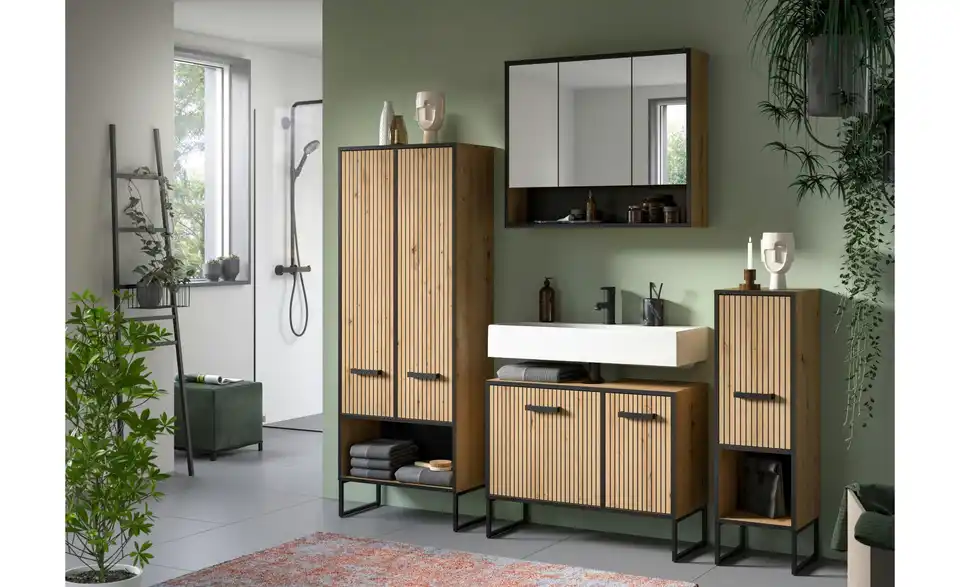 Spiegelschrank, in Wohnsituation