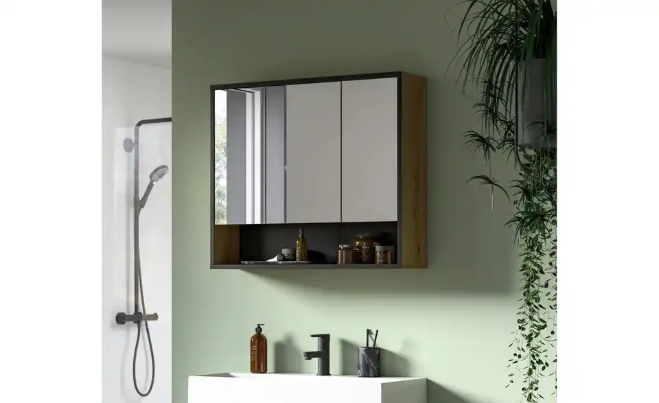Spiegelschrank, in Wohnsituation