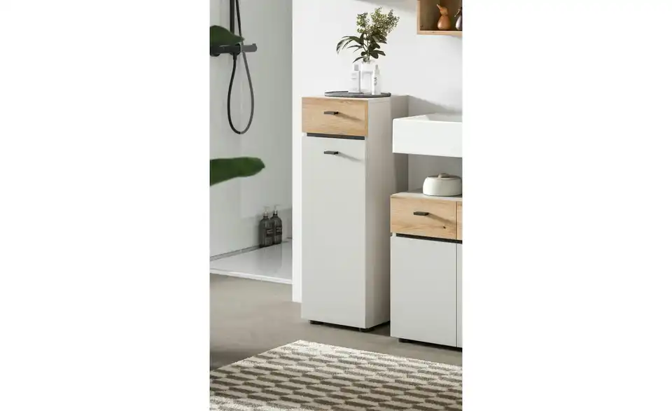 Standschrank, in Wohnsituation
