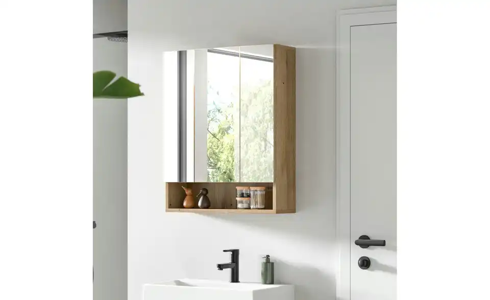 Spiegelschrank, in Wohnsituation
