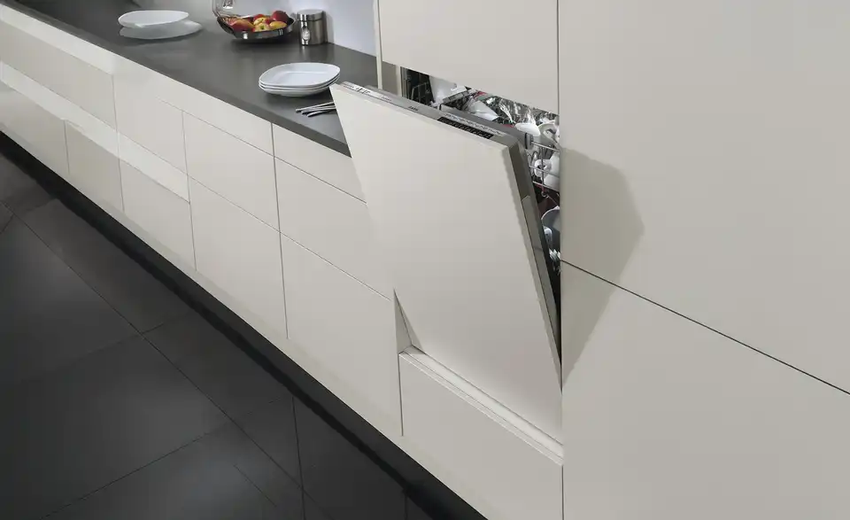 AEG Einbau-Geschirrspüler FSK64907Z, in Wohnsituation