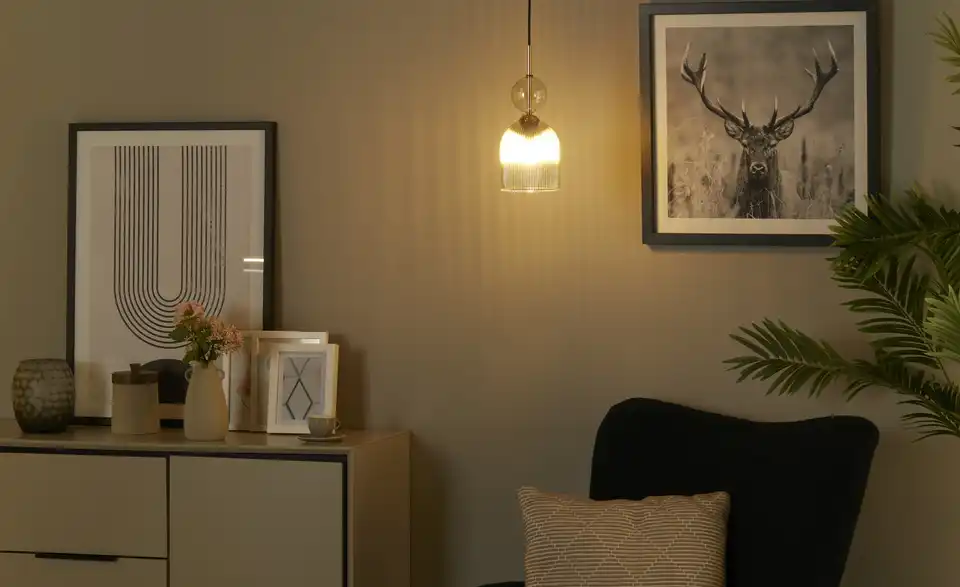 Pendelleuchte, in Wohnsituation