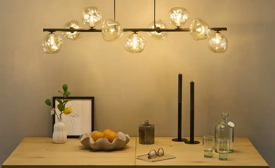 Pendelleuchte, in Wohnsituation