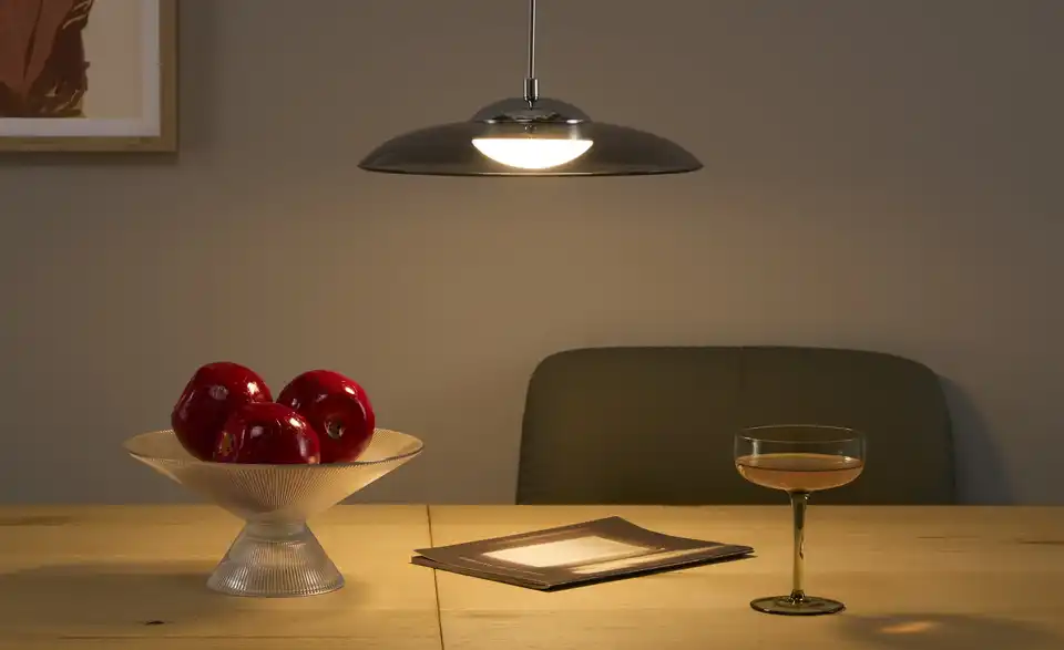 KHG LED-Pendelleuchte, in Wohnsituation