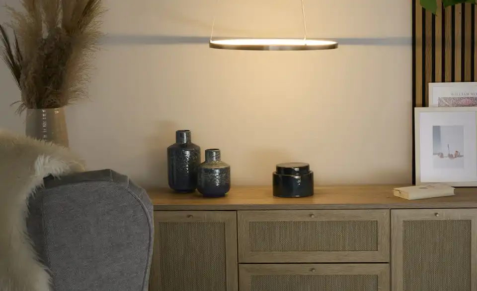 KHG LED-Pendelleuchte, in Wohnsituation