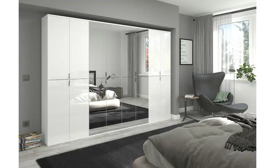 Garderobenschrank, in Wohnsituation