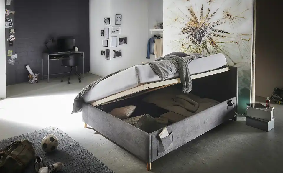 Polsterbett in Cord, in Wohnsituation