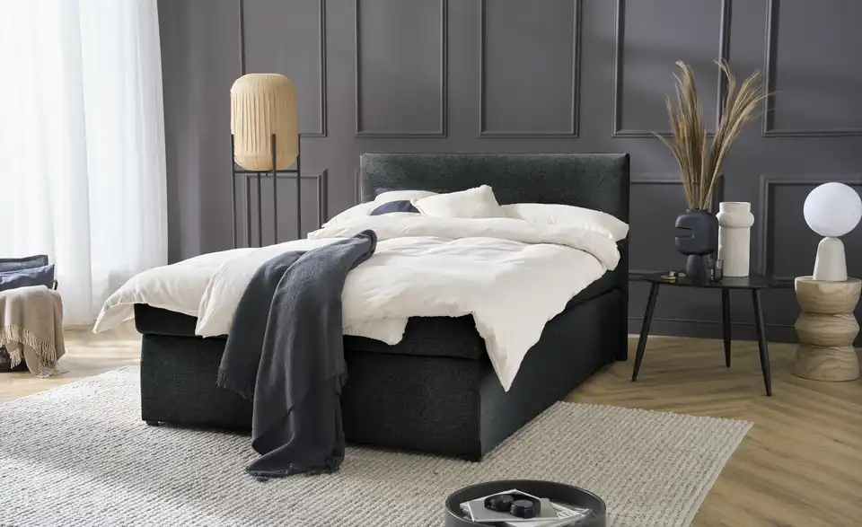 Boxspringbett mit Matratze und Topper, H3, in Wohnsituation