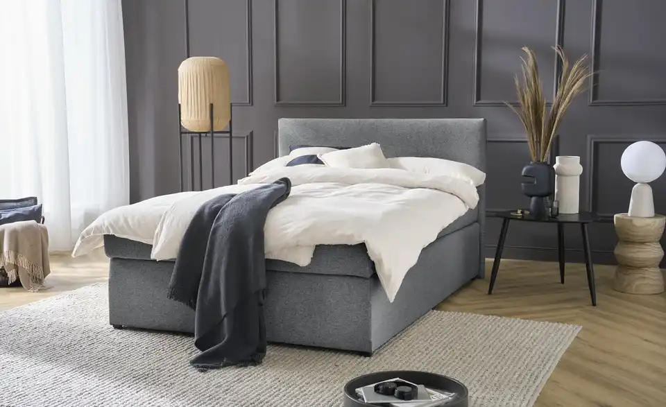 Boxspringbett mit Matratze und Topper, H3, in Wohnsituation
