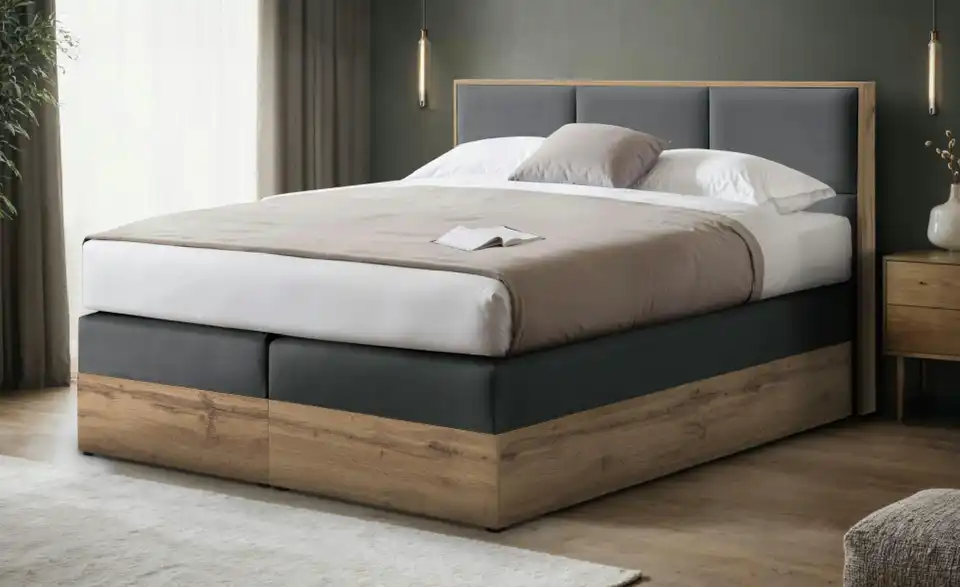 Boxspringbett mit Bettkasten, in Wohnsituation