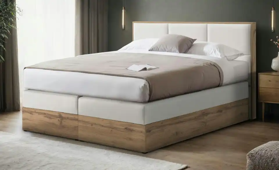 Boxspringbett mit Bettkasten, in Wohnsituation