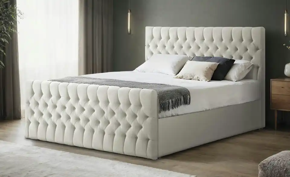 Boxbett mit Bettkasten und Fußteil, in Wohnsituation