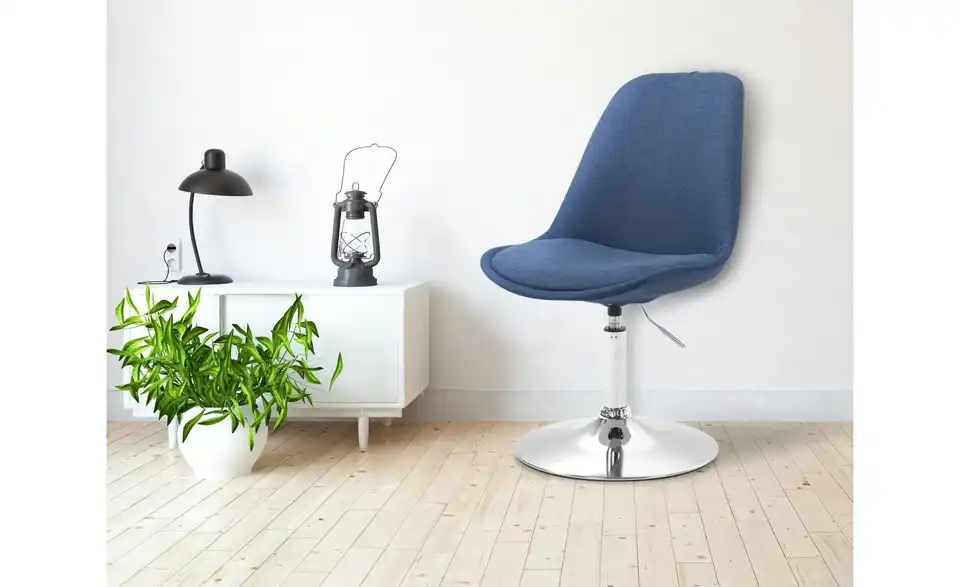 Drehstuhl drehbar, in Wohnsituation