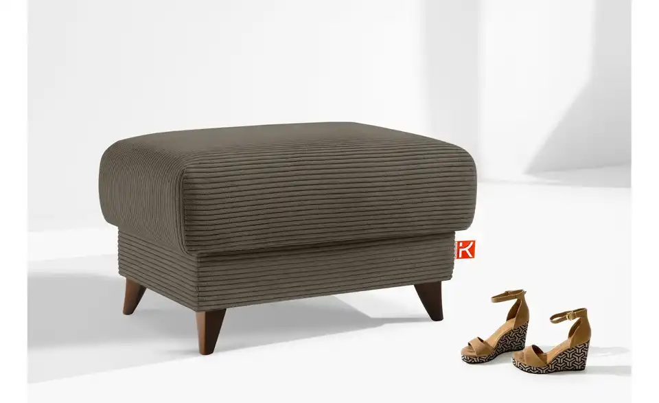 KONSIMO Hocker Gustavo II, in Wohnsituation